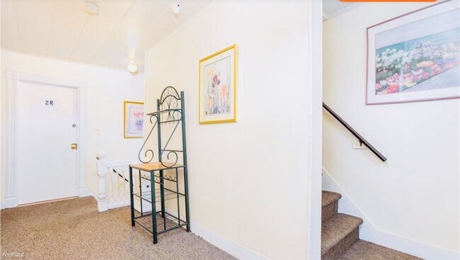 79 Garfield Ave in New London, CT - Foto de edificio - Building Photo