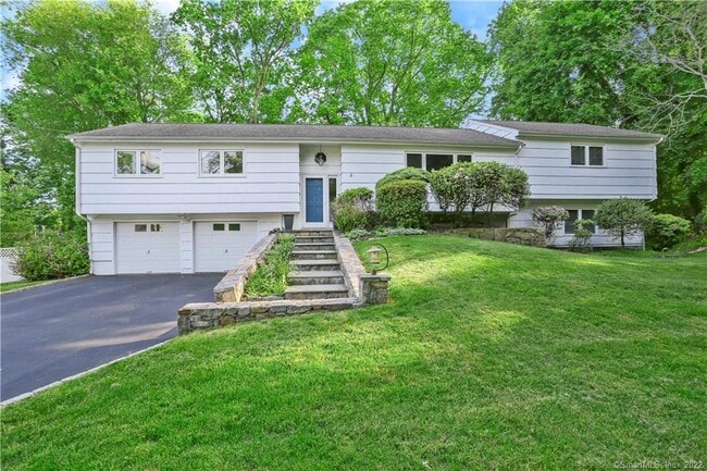 property at 4 Nappa Ln