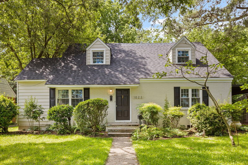 1023 Manchester Ave in Norfolk, VA - Building Photo