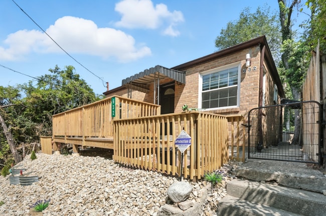 632 Straight St in Cincinnati, OH - Building Photo - Building Photo