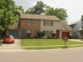 1383 Dana Dr in Oxford, OH - Building Photo