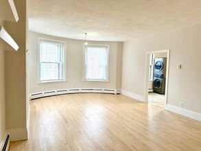 550 Tremont St, Unit 4 in Boston, MA - Building Photo - Building Photo