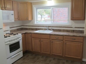 16 Codington St, Unit 1 in Raritan, NJ - Building Photo - Building Photo