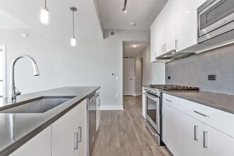 88 V St SW in Washington, DC - Building Photo - Building Photo