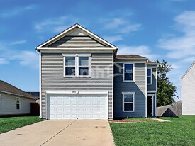 1413 Dowell St in Greenwood, IN - Building Photo