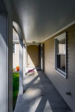 124 Old Sherman Hill Rd in Woodbury, CT - Building Photo - Building Photo
