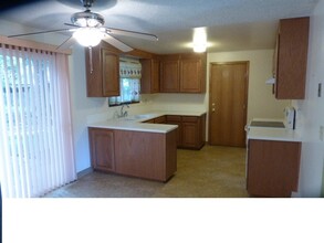 610 NE 123rd Ave in Vancouver, WA - Building Photo - Building Photo
