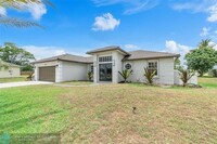 1383 SE Appamattox Terrace in Port St. Lucie, FL - Foto de edificio - Building Photo