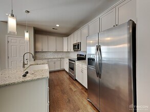 1111 Westgate Dr in Gallatin, TN - Building Photo - Building Photo