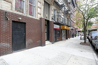 231 E 24th St in New York, NY - Building Photo - Building Photo