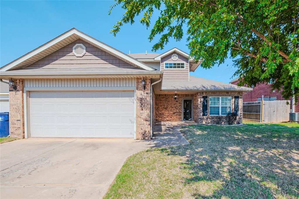 11517 Southwest 24th Street in Yukon, OK - Building Photo