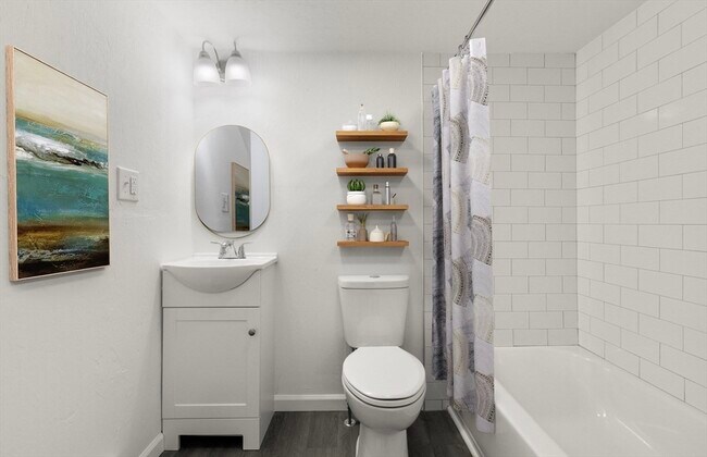 38 Forest St, Unit 2 in Danvers, MA - Building Photo - Building Photo