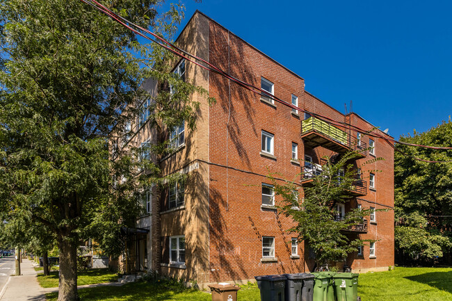 4895 Walkley Av in Montréal, QC - Building Photo - Building Photo