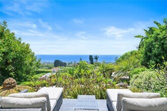 875 Coast View Dr, Unit 906L in Laguna Beach, CA - Building Photo - Building Photo