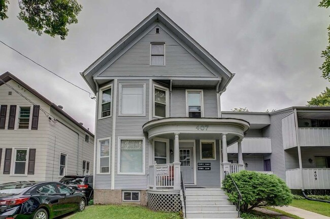 407 W Doty St, Unit 2