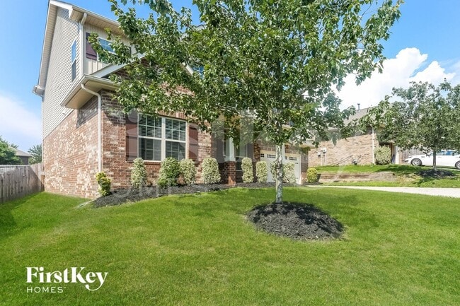 7203 Ogden Pl in Denver, NC - Foto de edificio - Building Photo