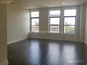 1739 N Milwaukee Ave-Unit -4 in Chicago, IL - Building Photo - Building Photo
