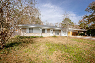 107 Carlsbad Pl in Ocean Springs, MS - Foto de edificio - Building Photo