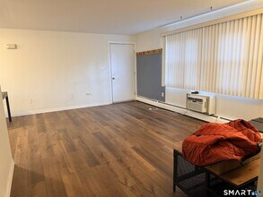 5 Grandview Dr in Farmington, CT - Foto de edificio - Building Photo