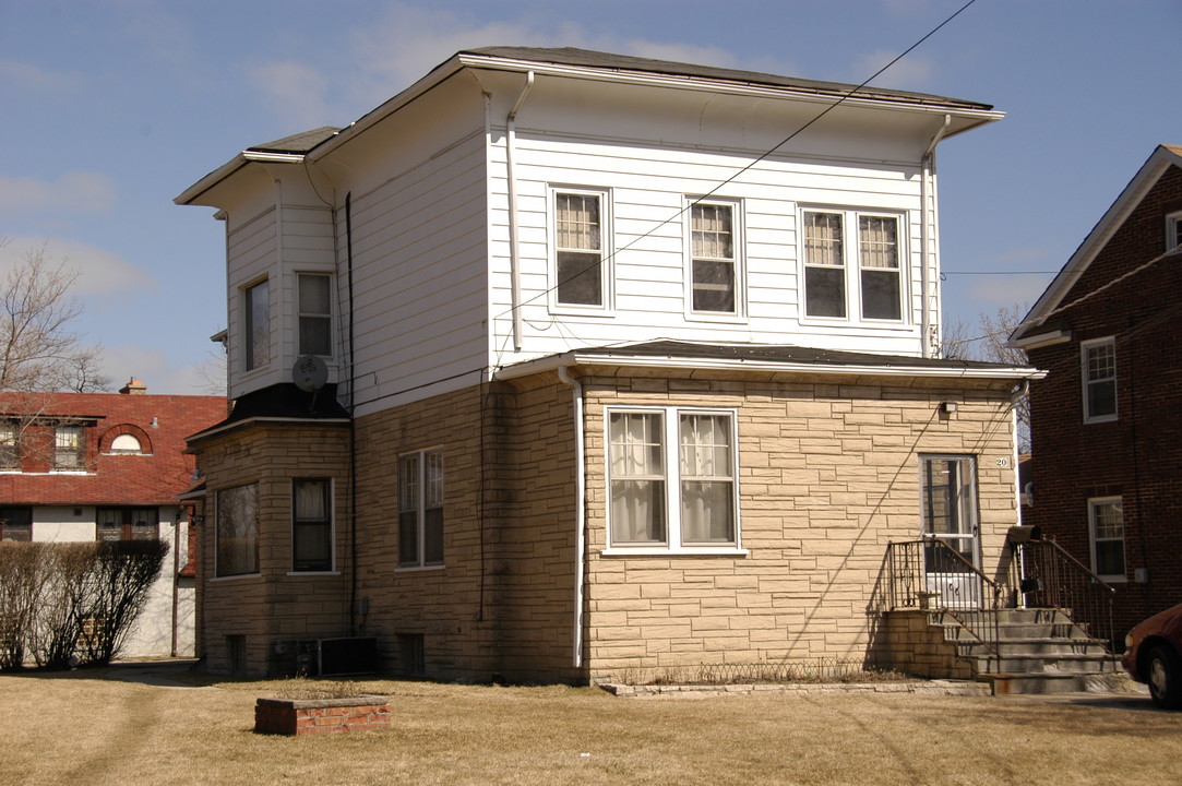 20 Webster Ave in Highwood, IL - Building Photo