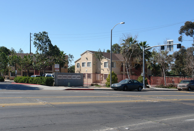 Garden View Apartments in San Diego, CA - Building Photo - Building Photo