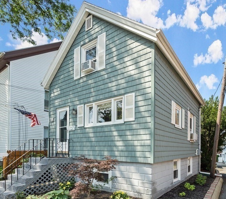 80 Pine St in Swampscott, MA - Building Photo