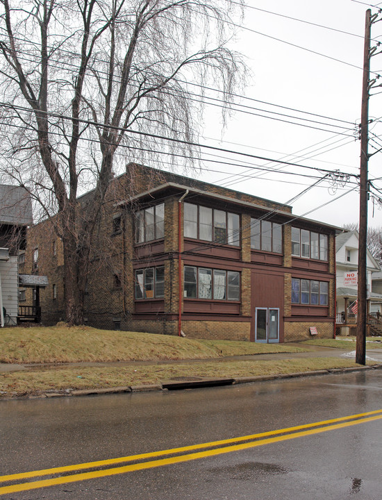 30 N Rose Blvd in Akron, OH - Building Photo