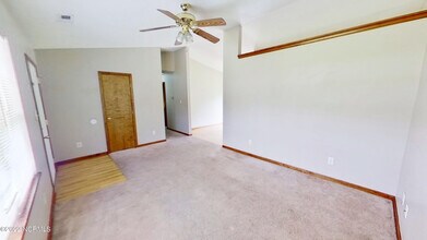1043 Shirley Dr in Jacksonville, NC - Building Photo - Building Photo