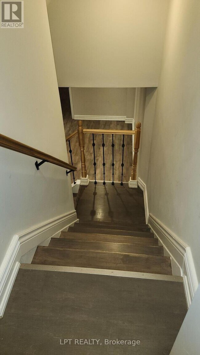 3492 Fountain Park Ave in Mississauga, ON - Building Photo - Building Photo