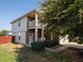 13504 Richard Nixon St in Manor, TX - Building Photo - Building Photo