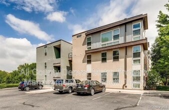 5201 S Fox St in Littleton, CO - Building Photo - Building Photo