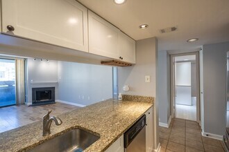 4444 Connecticut Ave NW in Washington, DC - Building Photo - Building Photo