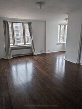 150-150 Farnham Ave in Toronto, ON - Building Photo - Building Photo