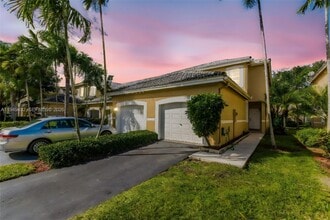 1911 Madeira Dr in Weston, FL - Building Photo - Building Photo