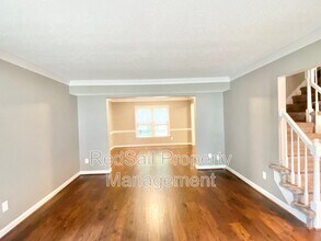 311 Peachtree Ln in Yorktown, VA - Building Photo - Building Photo