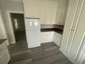 1033 Whitworth St in Jackson, MS - Building Photo - Building Photo