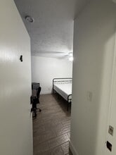 5140 River Bluff Ln in Jacksonville, FL - Building Photo - Building Photo