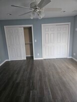 11 Laurel Ave in Pequannock Township, NJ - Building Photo