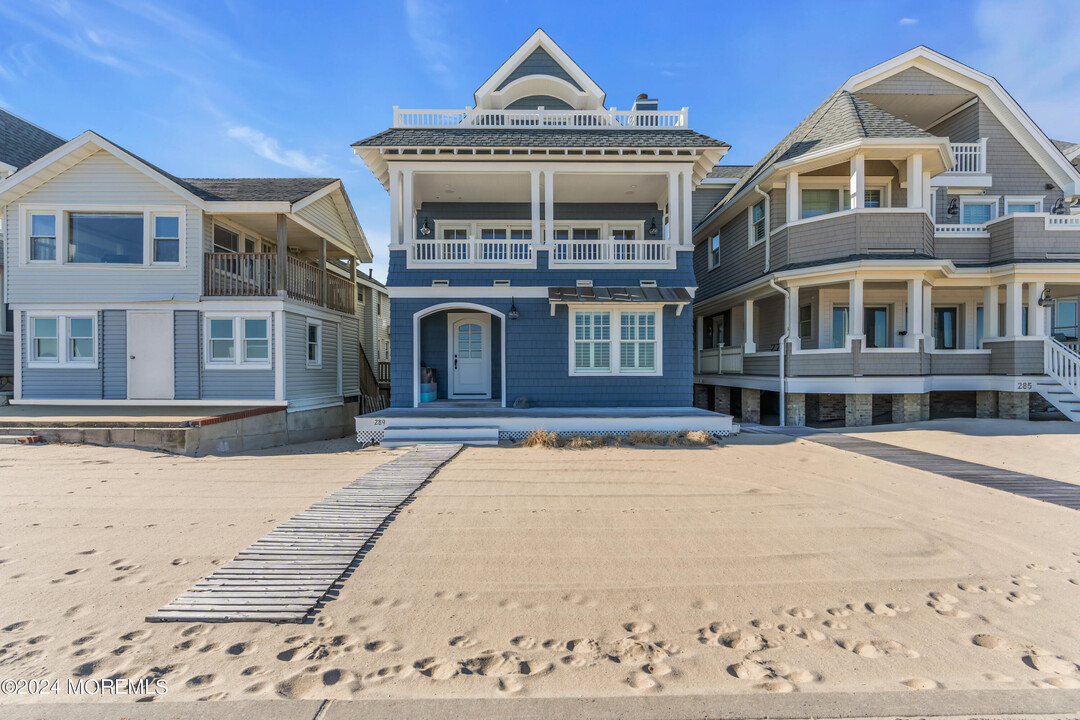 289 Beach Front in Manasquan, NJ - Building Photo