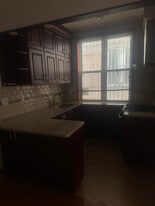 43-18 58th St in Queens, NY - Building Photo