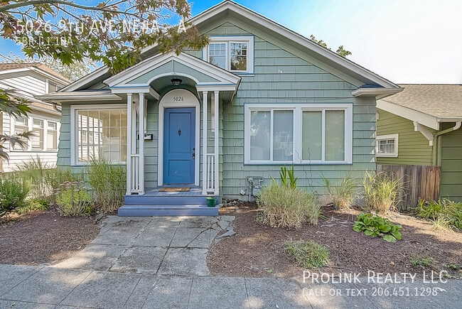 5026 9th Ave NE