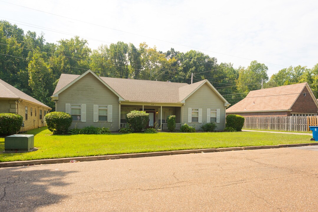 4695 Allendale Dr in Memphis, TN - Building Photo