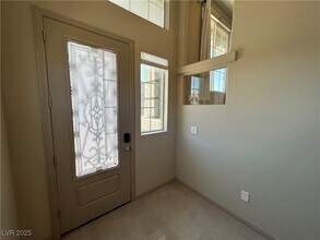 9805 Fox Estate St in Las Vegas, NV - Building Photo - Building Photo
