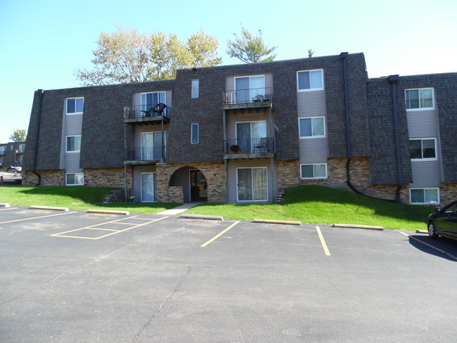 Glenbrook Apartments