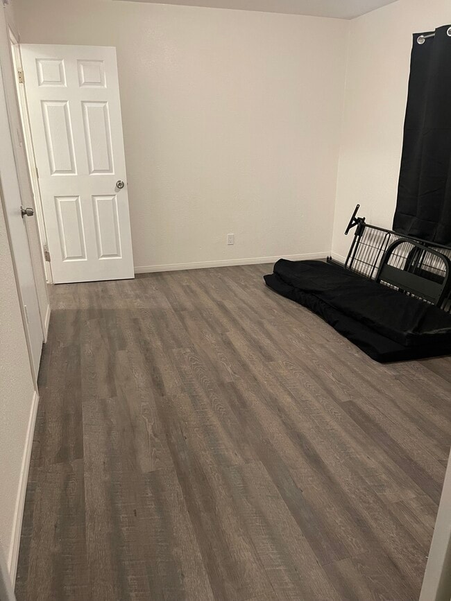 1556 Riverside Dr in Barstow, CA - Building Photo - Building Photo