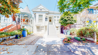 Union Street Apartments in Alameda, CA - Building Photo - Building Photo