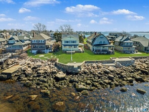 217 W Shore Ave in Groton, CT - Building Photo - Building Photo