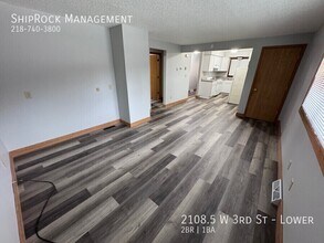 2108.5 W 3rd St in Duluth, MN - Building Photo - Building Photo