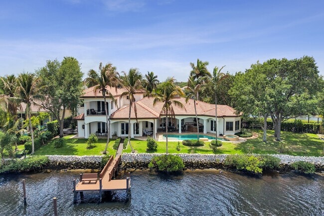 18669 SE Palm Island Ln in Jupiter, FL - Building Photo - Building Photo