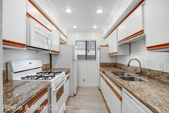 10604 Wilkins Ave in Los Angeles, CA - Building Photo - Building Photo